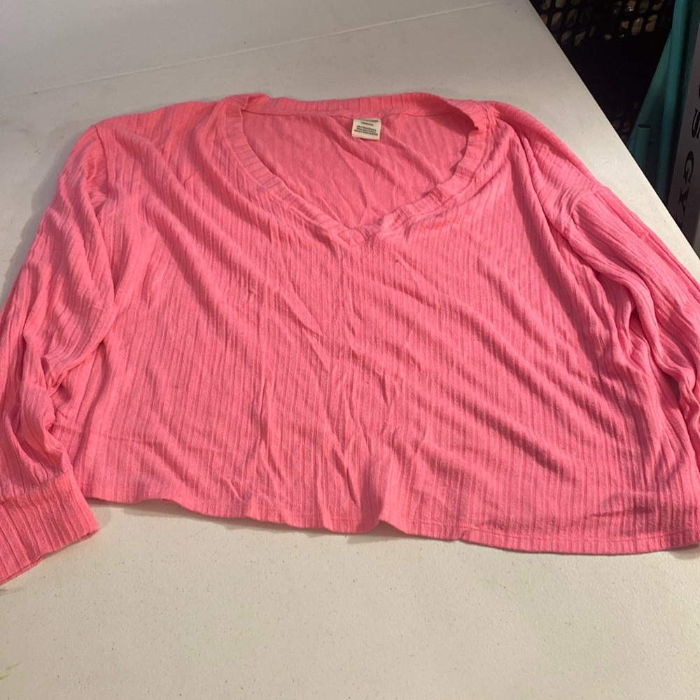 PINK long sleeve over sized shirt